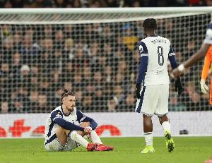 记者：此前重伤的热刺后卫德拉古辛恢复训练；罗梅罗已提前归队