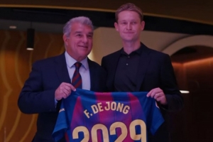 德容：我不会公开具体薪资数额，说我是全队最高薪完全是媒体捏造