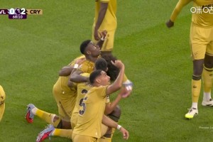 利物浦猎物惊艳世界波破门！格伊抽射美妙弧线直挂死角！